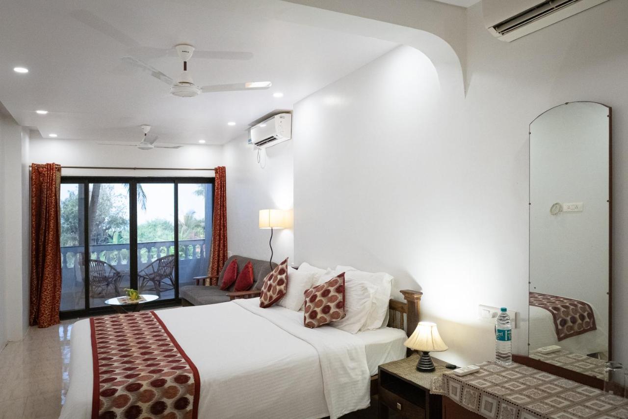 Shanu'S Seaside Inn - A Family-Run Guesthouse Just 100 Metres From Candolim Beach Esterno foto