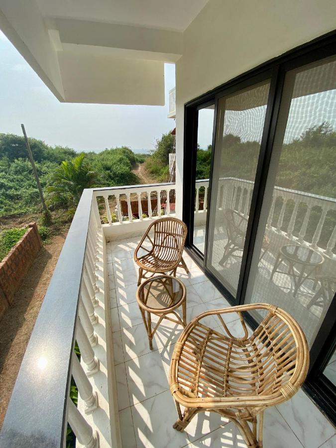 Shanu'S Seaside Inn - A Family-Run Guesthouse Just 100 Metres From Candolim Beach Esterno foto