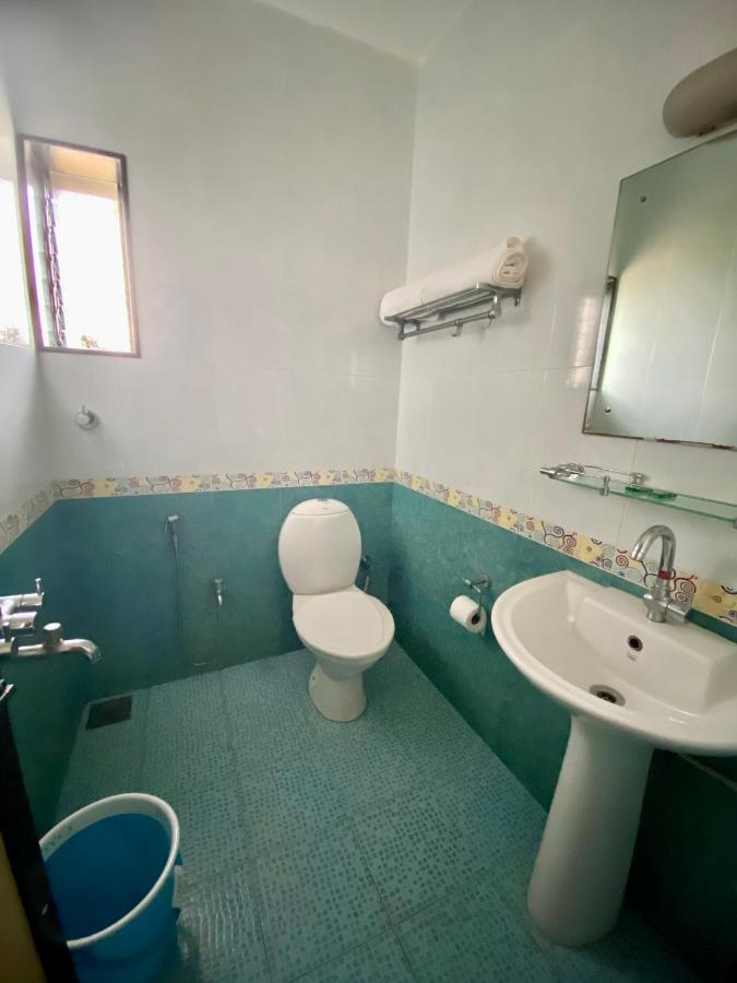 Shanu'S Seaside Inn - A Family-Run Guesthouse Just 100 Metres From Candolim Beach Esterno foto