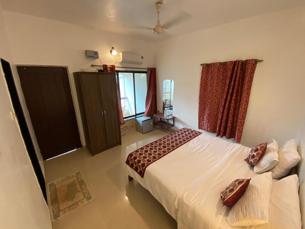 Shanu'S Seaside Inn - A Family-Run Guesthouse Just 100 Metres From Candolim Beach Esterno foto
